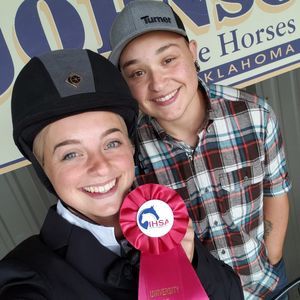 Meet your Posher, Chloe